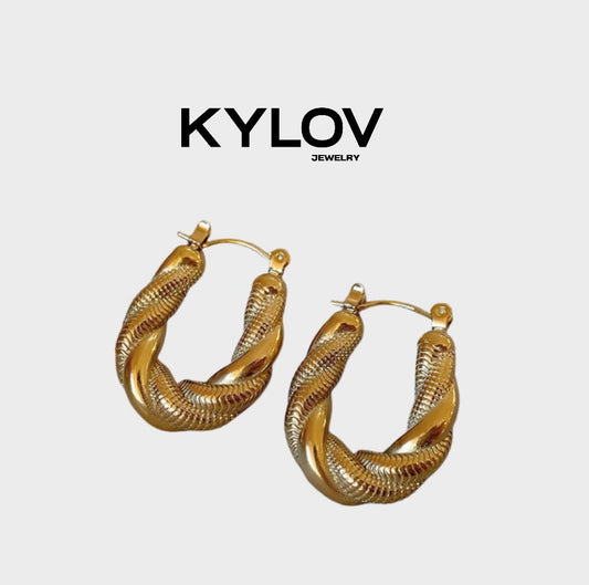 Aretes estilo clásico color oro